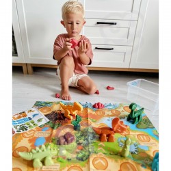 2 viename konstruktoriaus rinkinys Dinozaurai Stalo žaidimas + 46 dalių kauliukai WOOPIE
