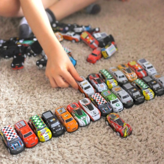 Lenktyninių automobilių rinkinys, automobiliai dėžėje, 50 vnt. WOOPIE