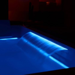 Masažinė vonia AMUE Titan su hidromasažu, oro masažo sistema ir LED apšvietimu, Right 180 × 130 × 63 cm