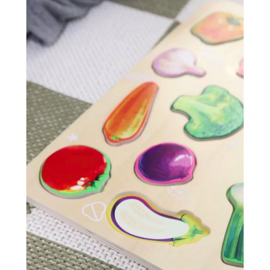 Medine daržovių dėlionė Montessori