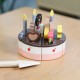 Medinis gimtadienio tortas pjaustymui, 19 vnt. CLASSIC WORLD