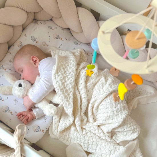 Pirmieji žaislai 0-6 mėn. Pastel Baby Box CLASSIC WORLD