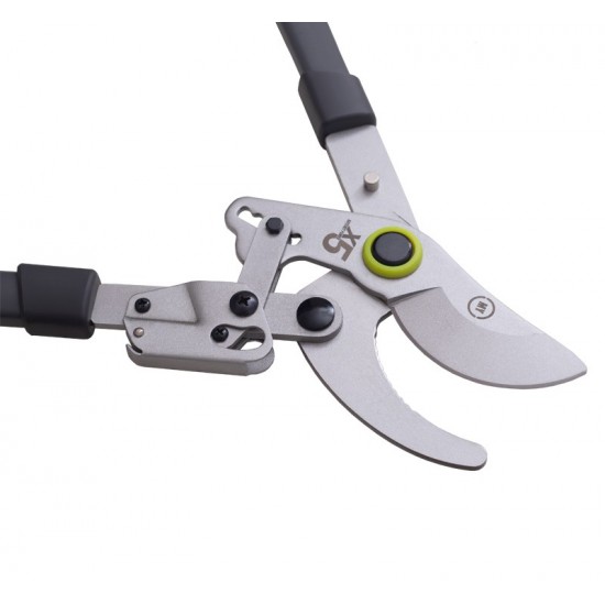 Genėtuvas 780 mm (maks. 40 mm) Genėtuvas 780 mm (maks. 40 mm)