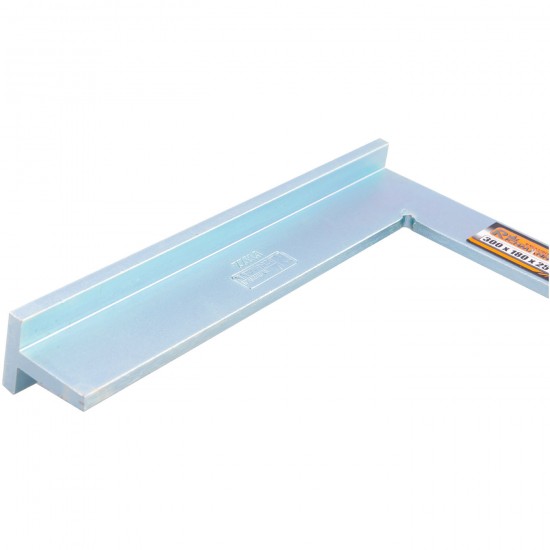 Plien. kampainis 5 mm, 400 x 230 x 30 mm Plien. kampainis 5 mm, 400 x 230 x 30 mm